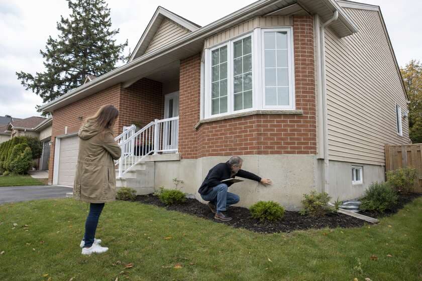 Canadian Home-Buying Due Diligence Checklist: Protect Your Offer